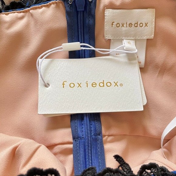 NWT New Anthropologie Foxiedox Carmella Mini Dress Velvet Lace Trim Size 6 - Picture 12 of 12